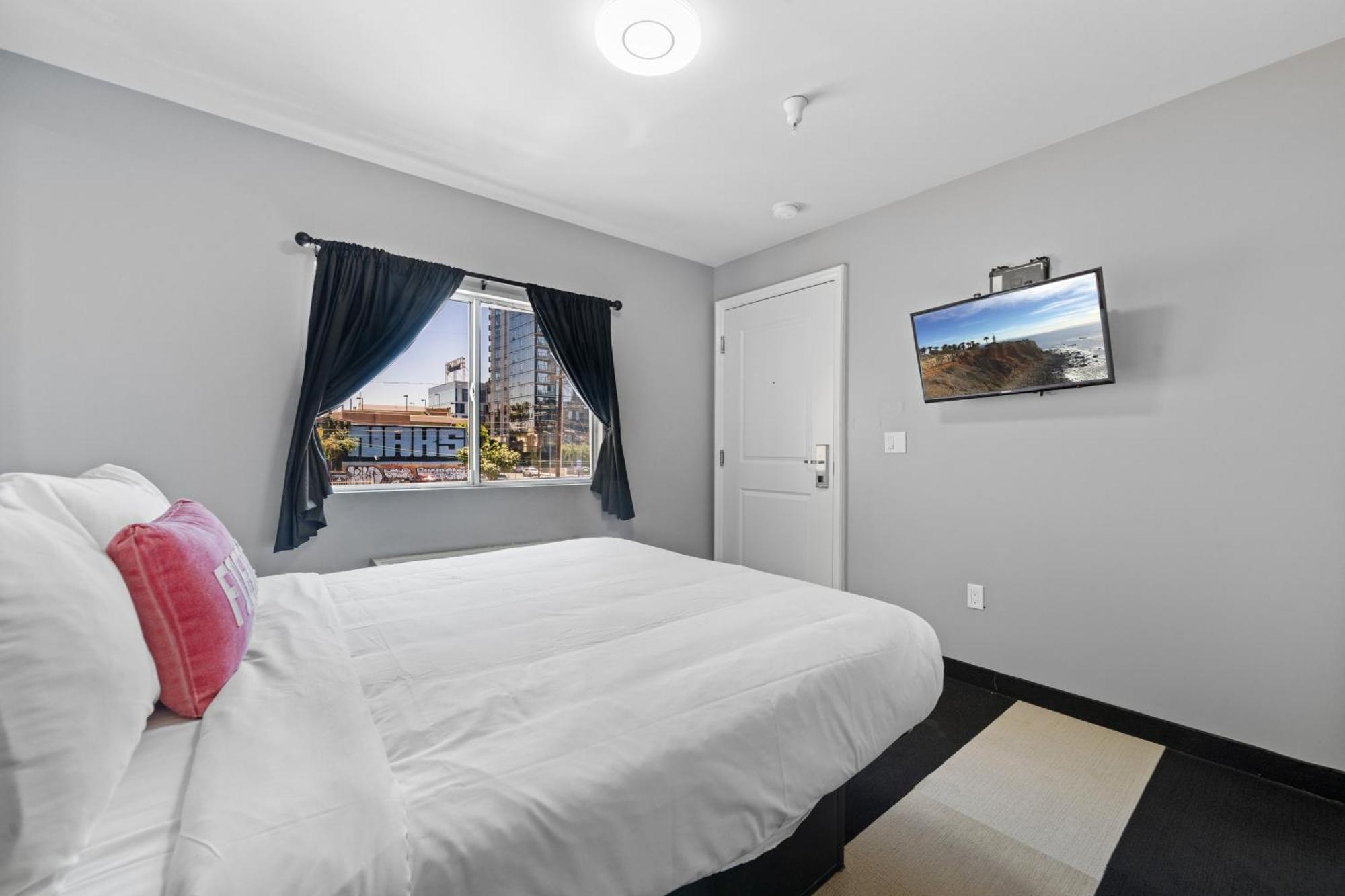 Hollywood Le Bon Hotel Los Angeles Exterior photo